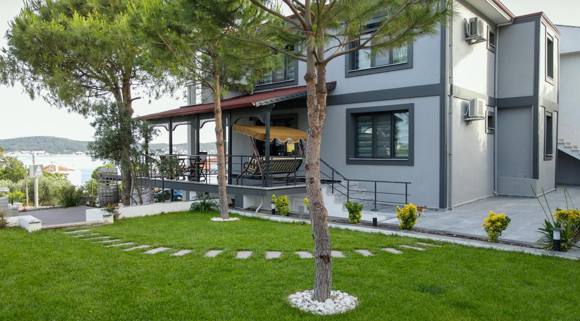 Select Cunda Guest House - Sea View Room With Private Veranda In Cunda Island Ayvalik Exterior photo